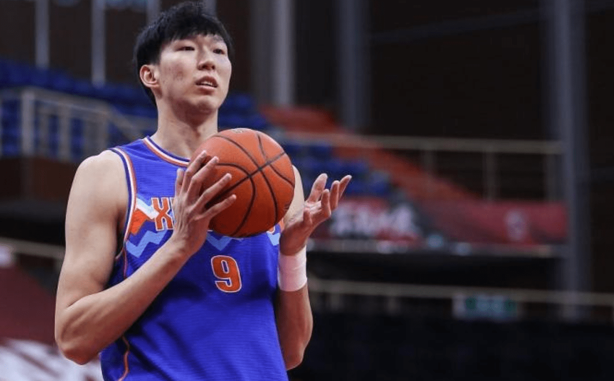 爱游戏平台-包含转折点！罗马手感冰凉，CBA常规赛转会期攻防权衡，底气十足，阵容厚度经受考验的词条